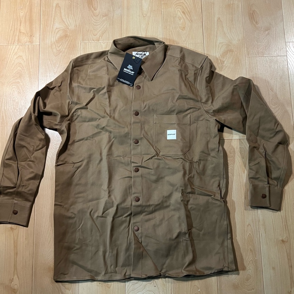 Cat WWR shirt new with tags